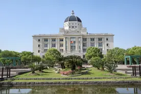 中外合作办学猫腻多，学生上大学选专业，家长一定要核实这4点图片