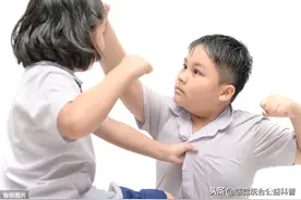 孩子又双叒叕打人啦！就是这6个原因，让你的孩子管不住手图片