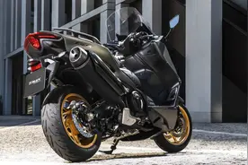 Yamaha 或开发基于 TMAX 平台的跨界车型图片