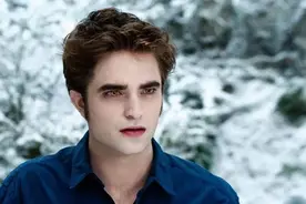 《暮光》男主被曝将再次订婚！曾计划与历任女友结婚，却屡遭劈腿图片