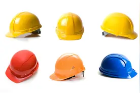 建筑工地有各种颜色的安全帽，你知道各代表什么意思吗？图片