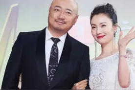 陶虹女儿被同学骂长得丑，妈妈的安慰方式让她瞬间高兴，情商被赞图片