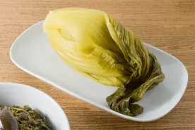喝盐水真的能消炎消毒吗？图片