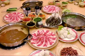 火锅汤底的种类及制作方法，浓汤与清汤的口味区别图片