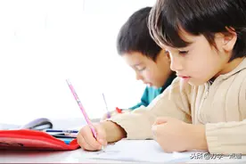 作文里的“的、地、得”还分不清楚？图片