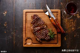 去餐厅吃牛排时，5个熟度如何选择？掌握这几个方法，不再一脸懵图片