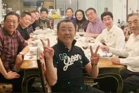 周立波豪宅内宴请滑稽戏前辈，霸气回应：一切正在开始，我回来了图片