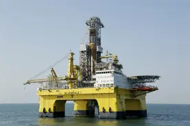 霸气！世界最大最深海上钻井平台，蓝鲸2号三大厉害之处是哪些？图片