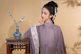 2020新款明制汉服金陵曲，搭配同系列云肩，变身儒雅古风少女图片