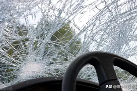 春节丨朋友过年要借车，出了事故谁承担？图片