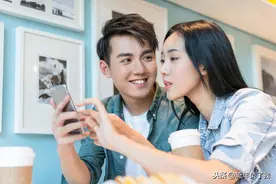 男生怎么插入对方话题，分享这2点，可以快速搭讪图片