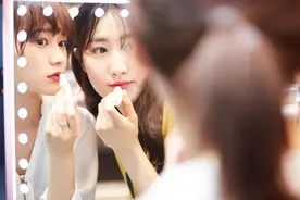 小说：和闺蜜合租,我每天给她50块买菜,不久发现她攒了1万私房钱图片