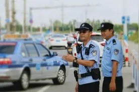 盲人母亲买菜回来，两个女孩不见了！柳州民警立即帮忙寻找图片