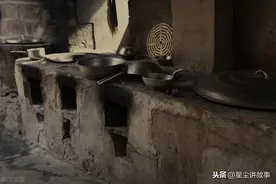 故事：老爹托梦，马十三逃过一劫，去给老爹烧纸，结果上错了坟图片