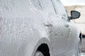 西安交警解答“海绵停车位”设置标准：主干道不增 次干道慎设图片