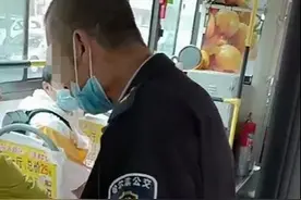 因乘客质疑，司机竟要求给箱子买票，哈尔滨209路公交司机被约谈图片