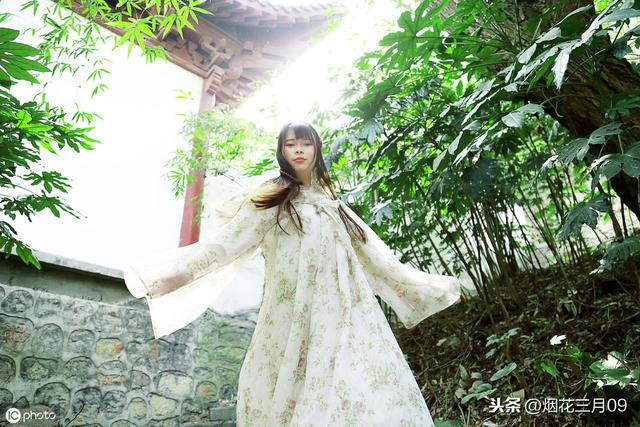 原来“碧玉妆成一树高”中的“碧玉”是这样理解的