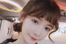 台湾Twitch主播蛋捲，图集精选图片