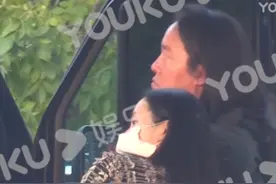 江一燕与赵汉唐选房车，靠肩还同乘离开举止亲密，刚被曝隐婚生子图片