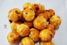 1把葡萄干1碗面，教你做美味小吃，香酥可口，甜而不腻，无添加图片