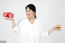 320斤小伙独守训练营，三个半月减肥150斤，网友：报复性减肥？图片