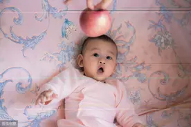 孩子问妈妈我是从哪里来的?这位妈妈的回答，值得让人学习图片