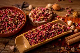 一把花椒治疗4种病，缓解痔疮，治疗牙痛，祛除湿气和脚气图片