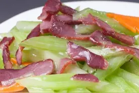 红烧蹄髈，粉皮炒蛋，干锅焖仔茄这几道家常菜的做法图片