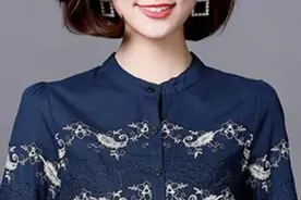 妈妈胖到没腰，但贼会穿，穿了这“大码”装，显瘦洋气，特有范图片