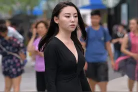 懒人穿法，黑色连体裤，穿着省心又时髦，造型大方好看又洋气图片