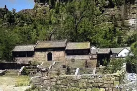 山东济南：1939年5月龙洞山的寿圣院和龙洞旧影图片