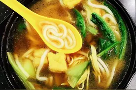 砂锅土豆粉图片