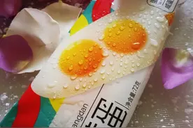 奥雪回应不合格双黄蛋雪糕为去年生产，目前未在市场销售图片
