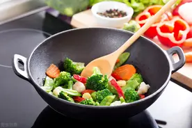 炒菜时放太多盐有补救的办法吗？6个简单易学的小诀窍告诉你图片