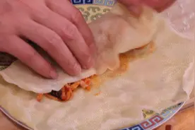 立春该吃这个了，无油无盐，独家秘方1次能做30张，卷肉卷菜吃不够图片