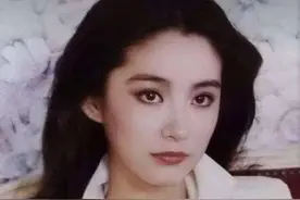 20年不拍电影，凭素颜照火上热搜，66岁林青霞还是那个女神图片