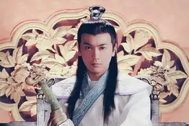 新《圆月弯刀》积压8年未播，主演张智尧、杨雪过气，柳岩成看点图片