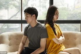 故事：婚后执意做全职太太，怀孕时丈夫闹离婚逼我净身出户（下）图片