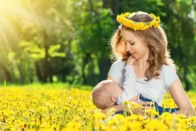 母乳喂养该持续到什么时候？其实长期吃母乳，对母子是“双赢”图片