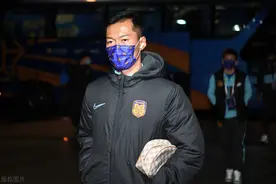 足协杯江苏德比，江苏苏宁对阵昆山FC，吴曦、罗竞、黄紫昌首发图片