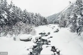 柳宗元《江雪》：听说下雪天和钓鱼更配哟~图片
