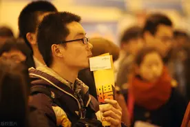 制造业“日结工”旺季来袭：单日120-400元收入不等，部分90后青睐“日结”图片