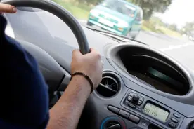 汽车停了很久无法打着火怎么办？懂得这些原理，其实很好解决图片