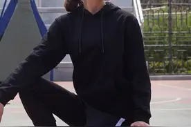 篮球人都爱的卫衣！单穿和内搭都可以，黑白2种颜色可选图片