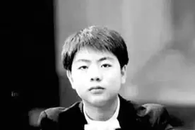 郎朗-成为神童的代价图片