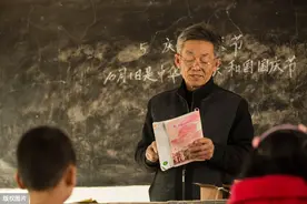 取消中小学教师职称评审与绩效考核，难在哪里？图片