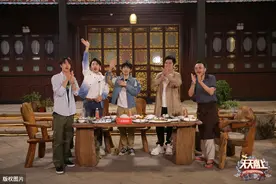 王一博在线活动《天天向上》，人气担当的他真是颜值担当图片