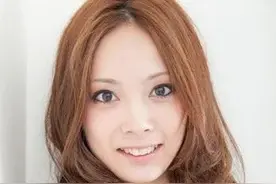 女士长发精选｜甜美半披半扎的发型 凸显时尚轻熟风图片
