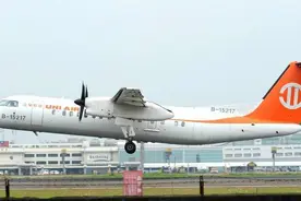 台军包机“被返航”，港媒称：陆港台飞机险在东沙相遇图片