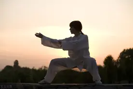 年纪越大，血流不活越容易堵，平时做好3件事，血管通畅有弹性图片